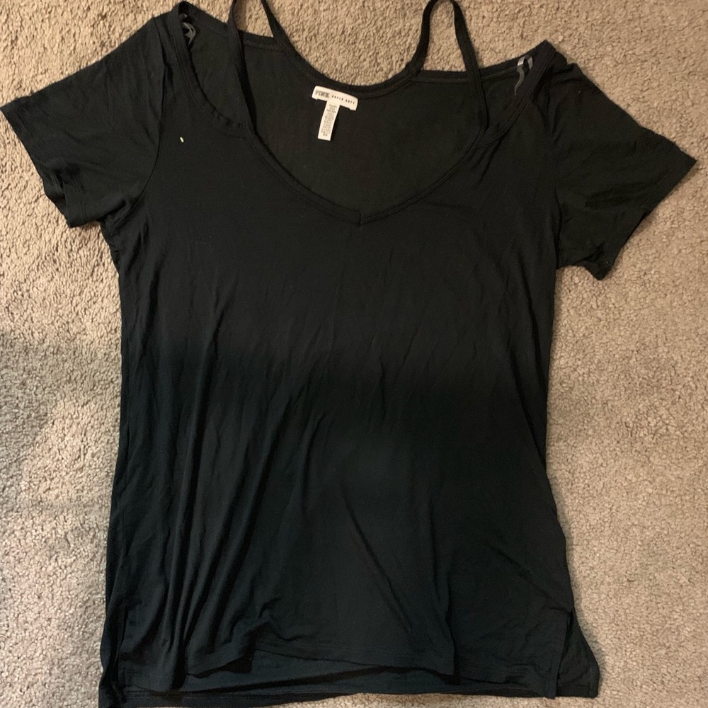 Victoria’s Secret cut out short sleeve tee